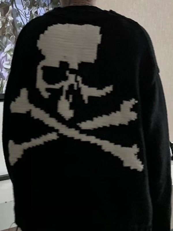 Suéter suelto con dobladillo andrajoso y calavera para hombre-3
