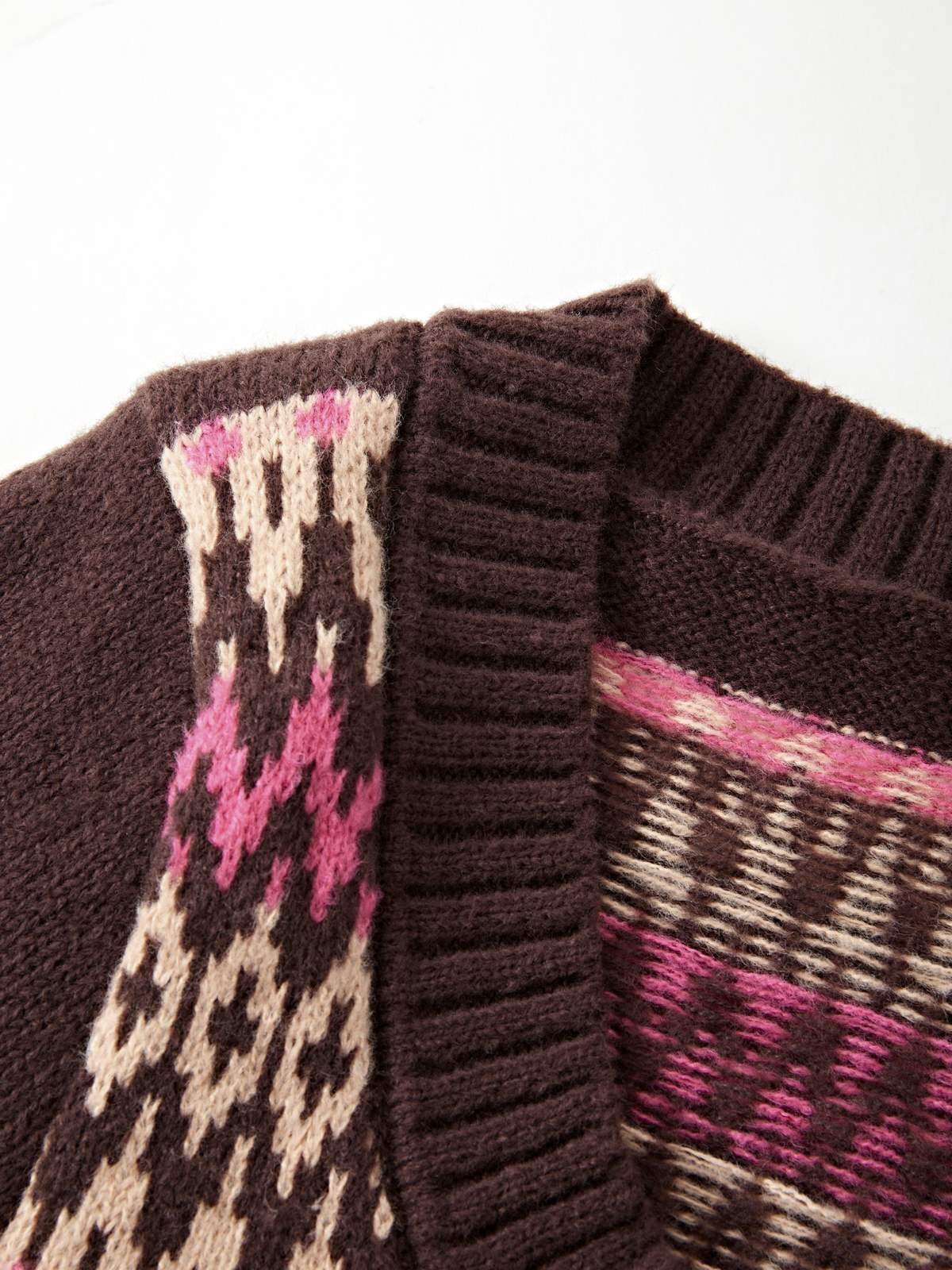 Suéter de punto jacquard con botones en la parte delantera-6