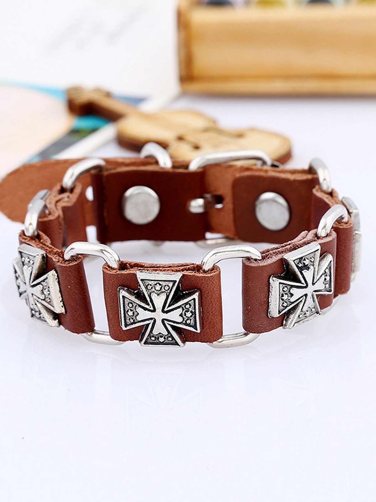 Pulsera de eslabones de cuero de pu con patrón de cruz para hombre-1