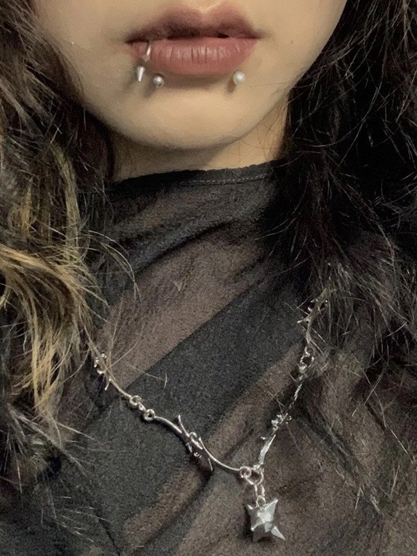 Collar de plata con decoración de espinas punk-4